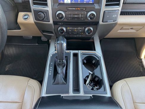 Used 2017 Ford F150 Lariat w/ Equipment Group 502A Luxury image 11