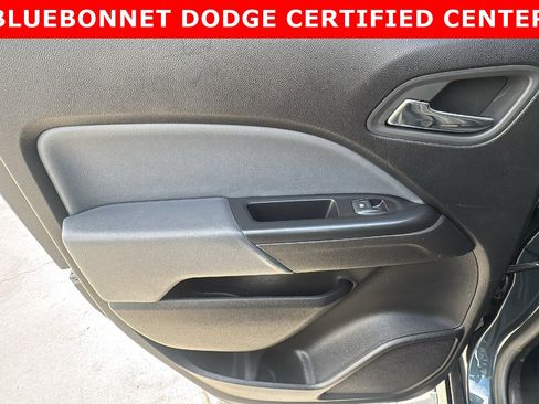 Used 2019 Chevrolet Colorado Z71 AWD/4WD image 15