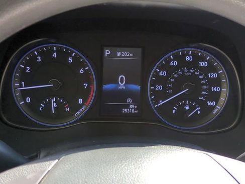 Certified 2023 Hyundai Kona SEL AWD/4WD image 31