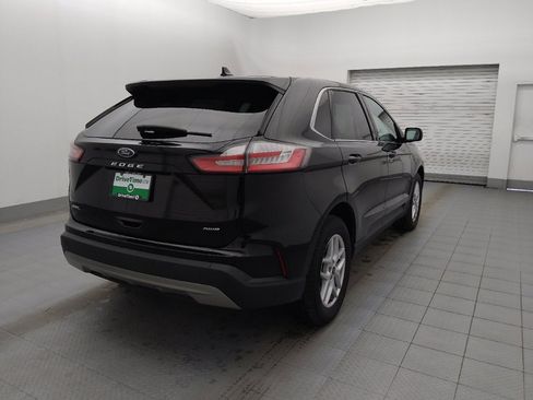 Used 2024 Ford Edge SEL image 9