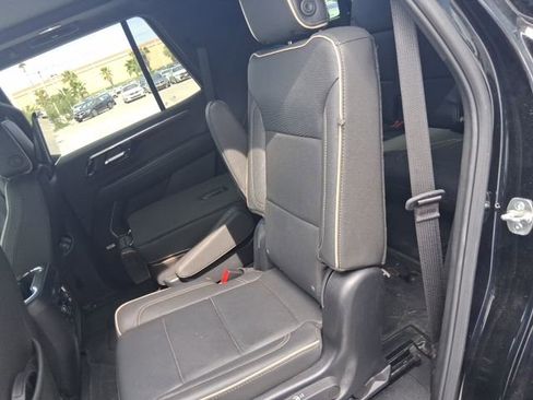 Used 2025 Chevrolet Tahoe Premier RWD image 16