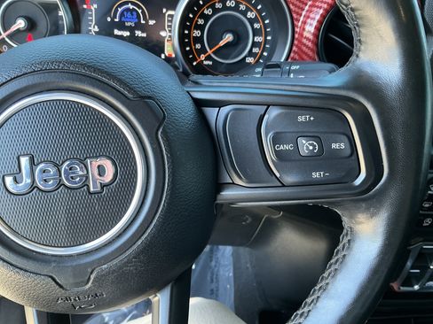 Used 2021 Jeep Wrangler Unlimited Sport AWD/4WD image 23