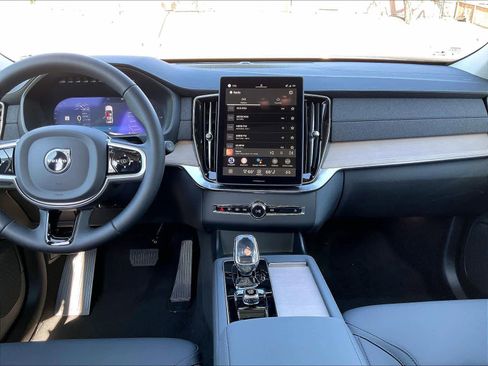 New 2026 Volvo XC90 T8 Plus w/ Protection Package AWD/4WD image 9