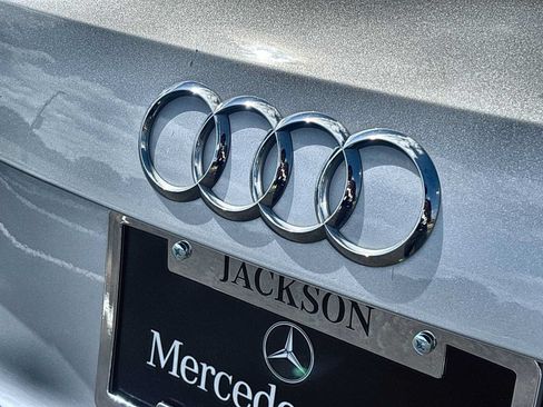 Used 2020 Audi Q3 2.0T Premium Plus w/ Premium Plus Package AWD/4WD image 17