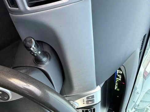 Used 2014 Toyota Prius V Two FWD image 58