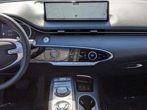 Used 2023 Genesis GV70 2.5T w/ Select Package image 12