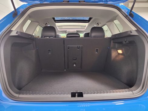 Certified 2023 Volkswagen Taos SE w/ Panoramic Sunroof Package image 13