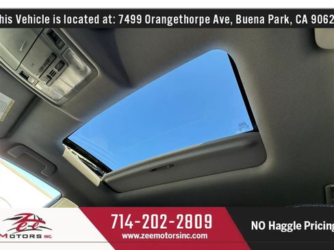 Used 2016 Toyota Highlander XLE AWD/4WD image 32