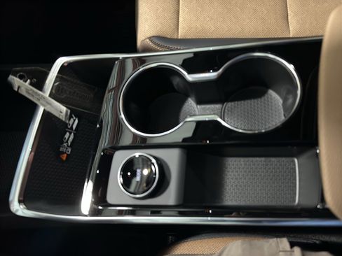 New 2026 Chevrolet Equinox ACTIV w/ LPO, Floor Liner Package image 31