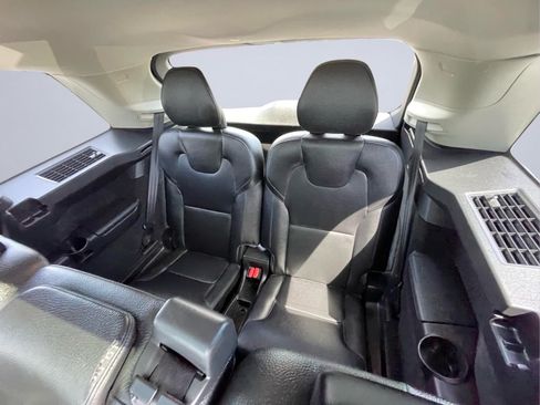 Used 2019 Volvo XC90 T6 Momentum AWD/4WD image 18