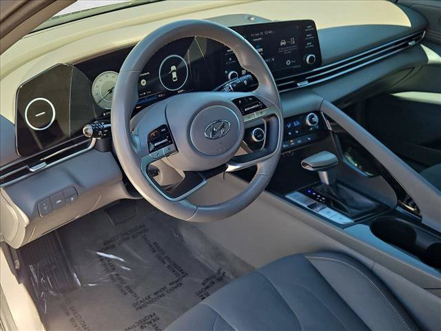 Used 2021 Hyundai Elantra SEL w/ Convenience Package FWD image 11