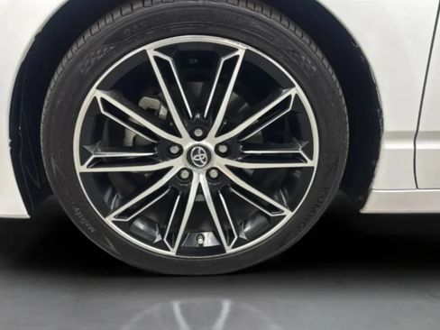Used 2019 Toyota Avalon XSE w/ Carpet Mat Package FWD image 48