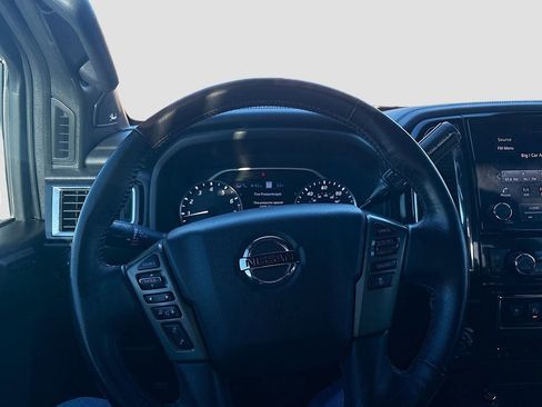 Used 2022 Nissan Titan Platinum Reserve w/ Moonroof Package AWD/4WD image 11