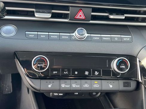 Certified 2023 Hyundai Elantra SEL w/ Convenience Package image 25