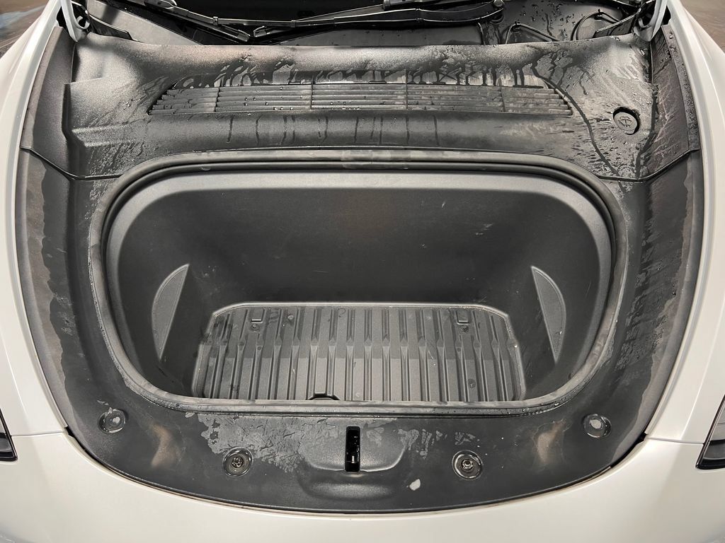 Used 2023 Tesla Model Y Performance AWD/4WD image 14