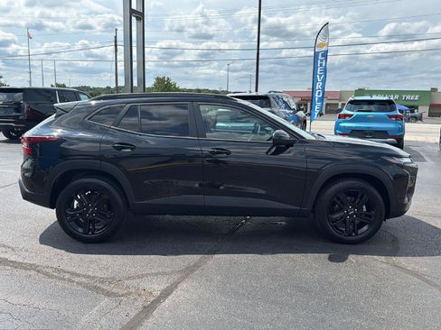 New 2026 Chevrolet Trax ACTIV w/ Driver Confidence Package FWD image 6