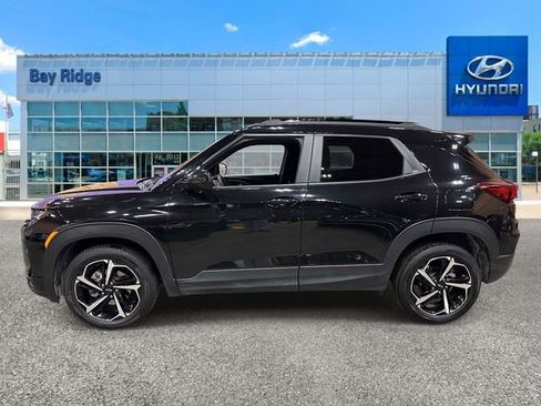 Used 2023 Chevrolet TrailBlazer RS w/ Convenience Package AWD/4WD image 8