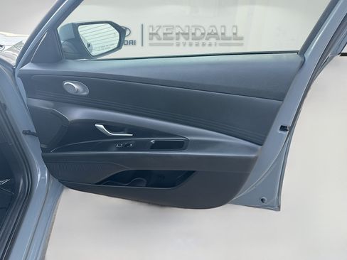 Used 2023 Hyundai Elantra SEL FWD image 30