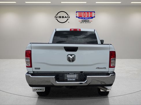 Used 2024 RAM 2500 Tradesman w/ Chrome Appearance Group AWD/4WD image 5