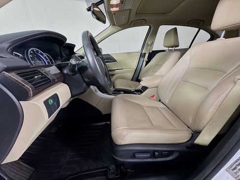 Used 2016 Honda Accord EX-L image 25