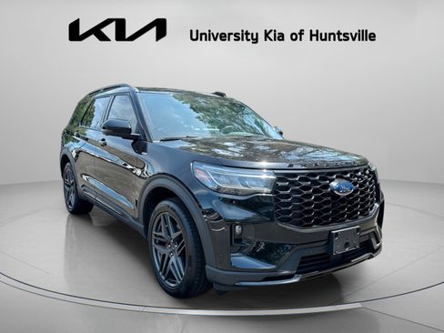Used 2025 Ford Explorer ST-Line w/ ST-Line Street Pack AWD/4WD image 1