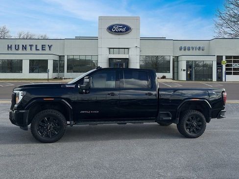 Used 2024 GMC Sierra 2500 AT4 w/ AT4 Premium Plus Package image 7