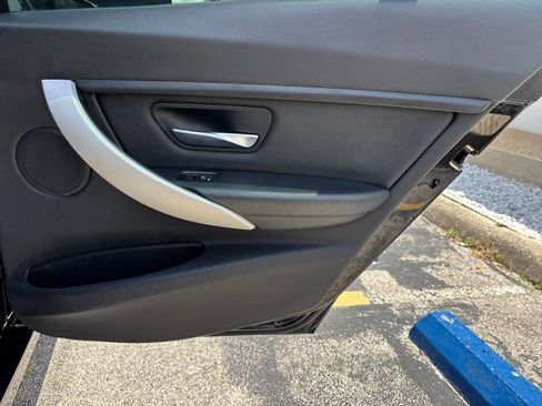Used 2017 BMW 320i Sedan RWD image 46