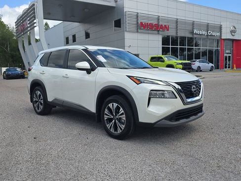 Certified 2023 Nissan Rogue SV image 2