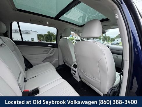 Used 2022 Volkswagen Tiguan SE w/ Panoramic Sunroof Package AWD/4WD image 24