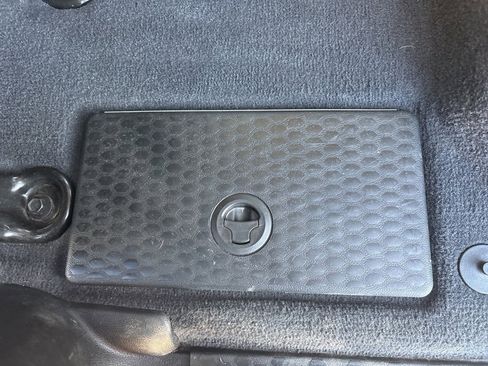 Used 2024 RAM 2500 Laramie w/ Safety Group image 34