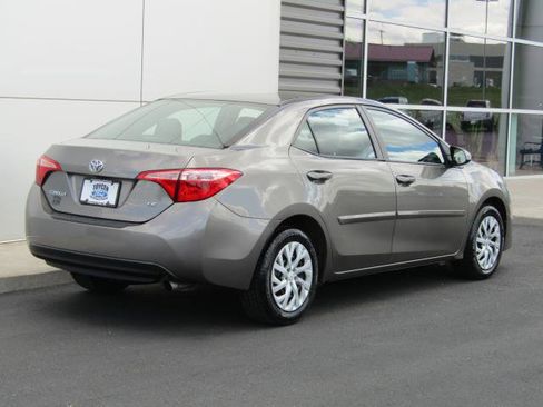 Used 2018 Toyota Corolla LE w/ Body Protection Package FWD image 7