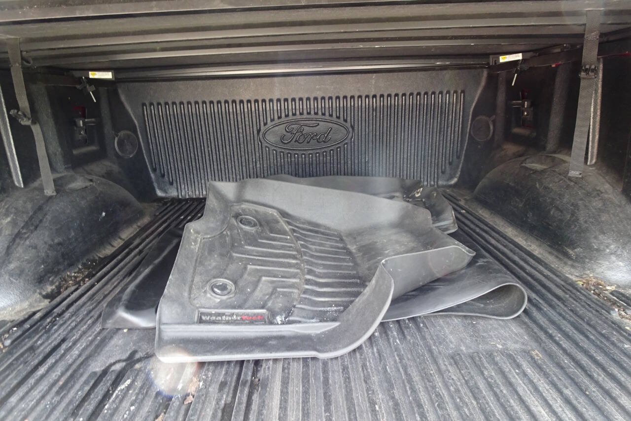Used 2017 Ford F150 Lariat AWD/4WD image 10