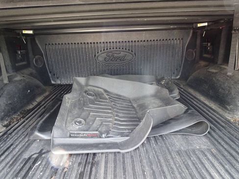 Used 2017 Ford F150 Lariat AWD/4WD image 10