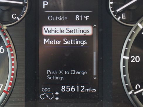 Used 2021 Lexus GX 460 Luxury w/ Sport Design Package AWD/4WD image 4