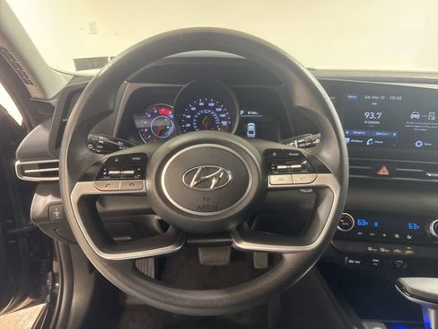 Used 2023 Hyundai Elantra SEL FWD image 11