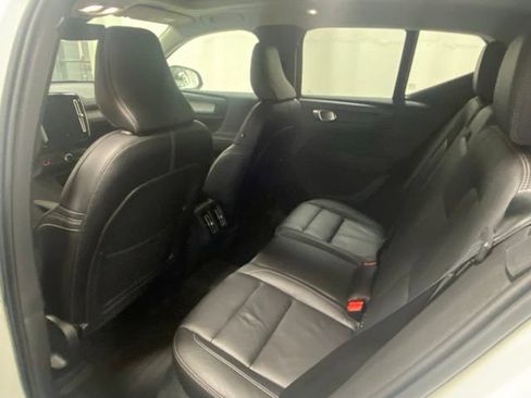 Used 2023 Volvo XC40 B5 Plus w/ Driver Assist Package AWD/4WD image 12