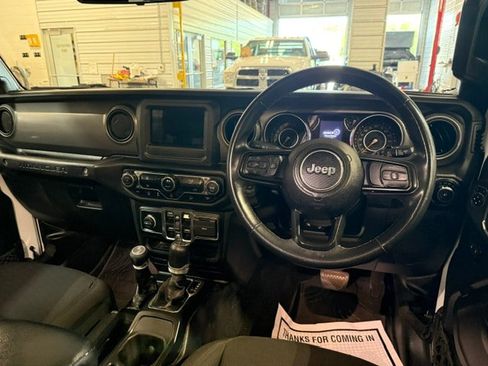 Used 2023 Jeep Wrangler Unlimited Sport AWD/4WD image 22