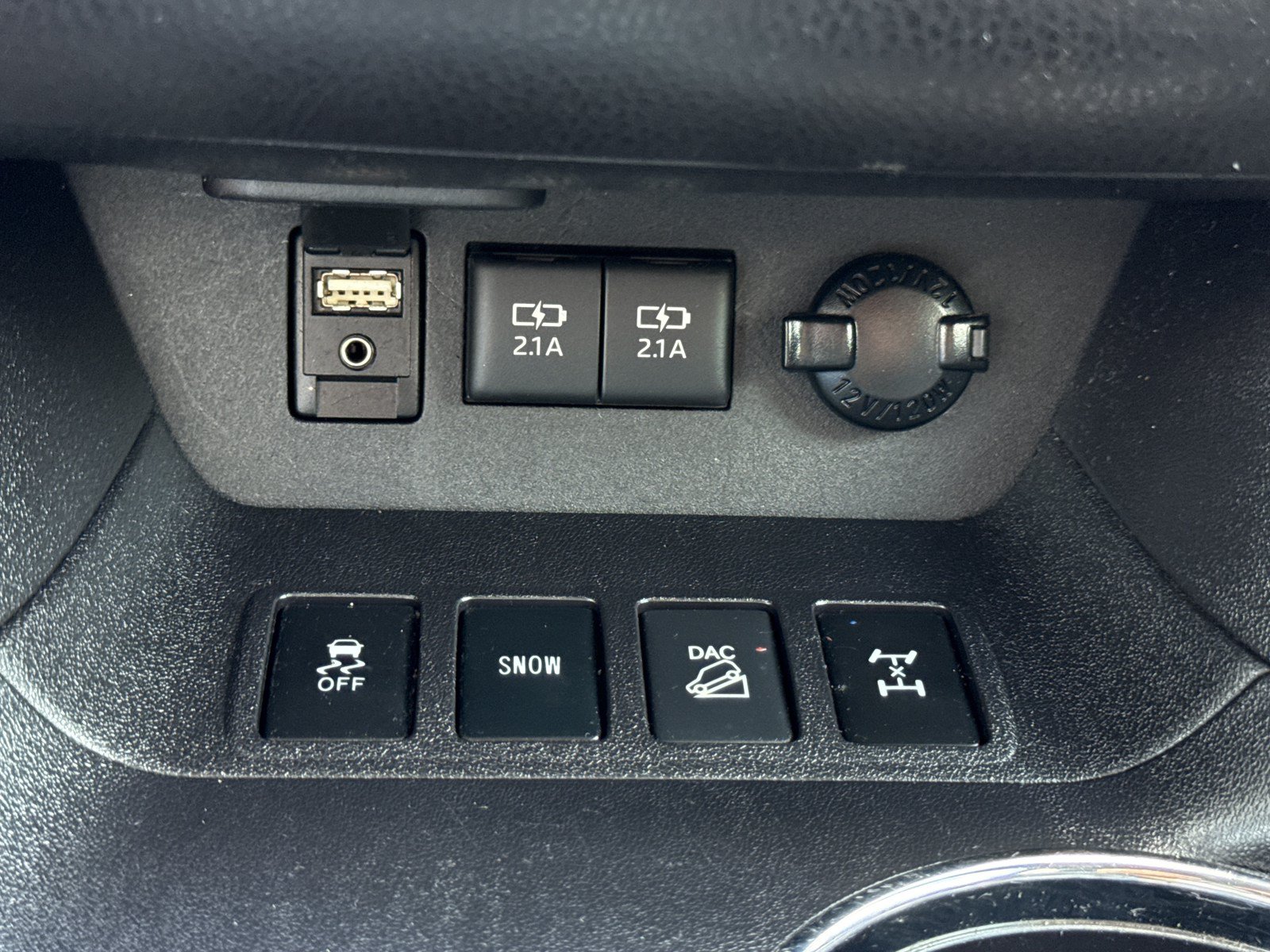 Used 2018 Toyota Highlander Limited Platinum AWD/4WD image 34