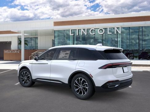 New 2026 Lincoln Nautilus Premier AWD/4WD image 4