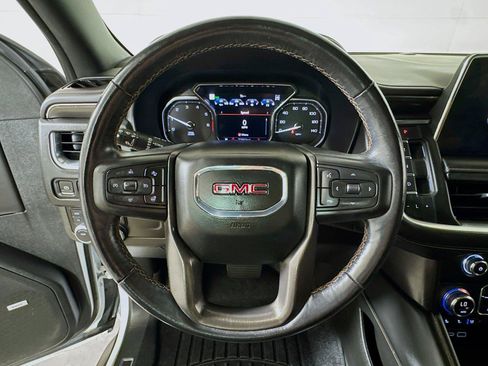 Used 2021 GMC Yukon XL AT4 w/ Rear Media and Nav Package AWD/4WD image 9