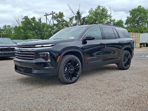 New 2026 Chevrolet Traverse LT w/ Driver Confidence Package image 30