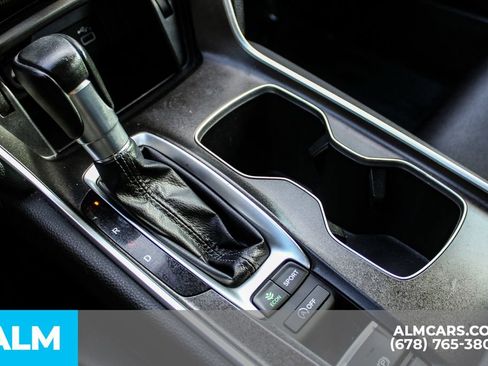 Used 2022 Honda Accord Sport image 35