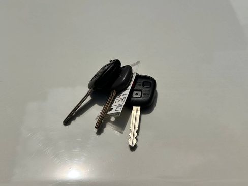 Used 2014 Toyota FJ Cruiser 4WD w/ Upgrade Package image 73