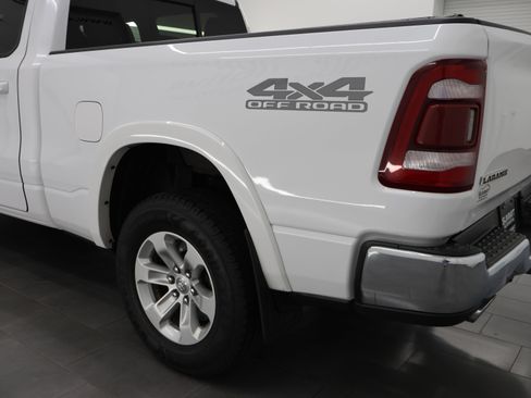 Used 2019 RAM 1500 Laramie AWD/4WD image 29