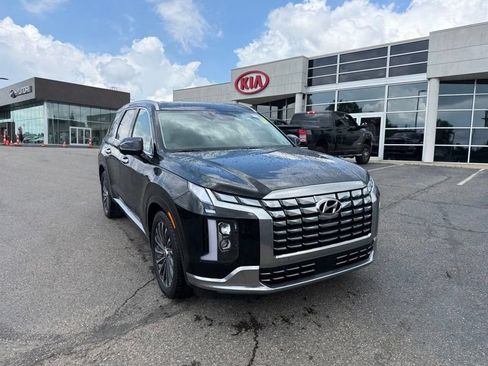 Used 2024 Hyundai Palisade Calligraphy AWD/4WD image 4
