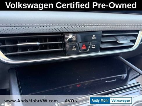 Used 2024 Volkswagen Atlas Peak Edition SEL AWD/4WD image 29