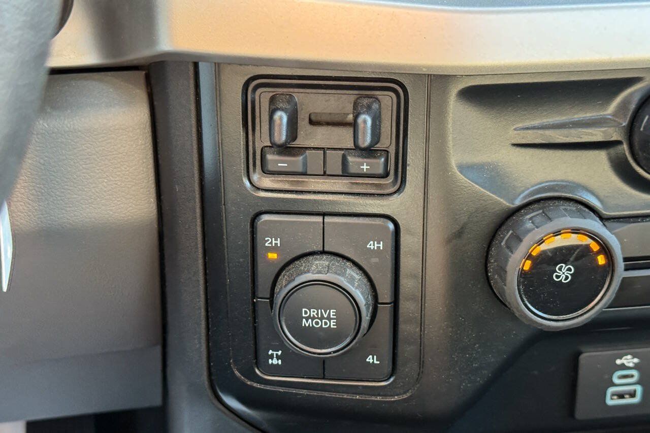 Used 2024 Ford F250 XLT w/ FX4 Off-Road Package AWD/4WD image 28