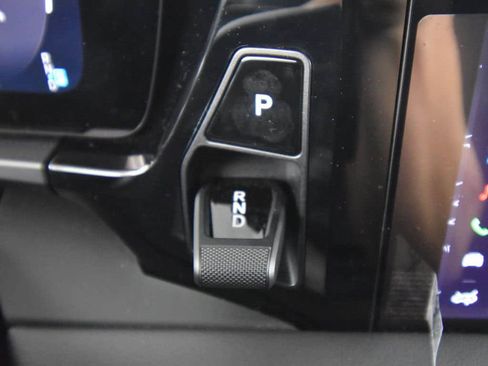 Certified 2024 Porsche Macan 4 Electric AWD/4WD image 24