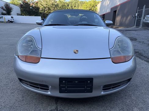 Used 2002 Porsche Boxster RWD image 10