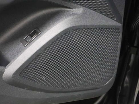 Certified 2025 Audi Q5 Prestige image 17